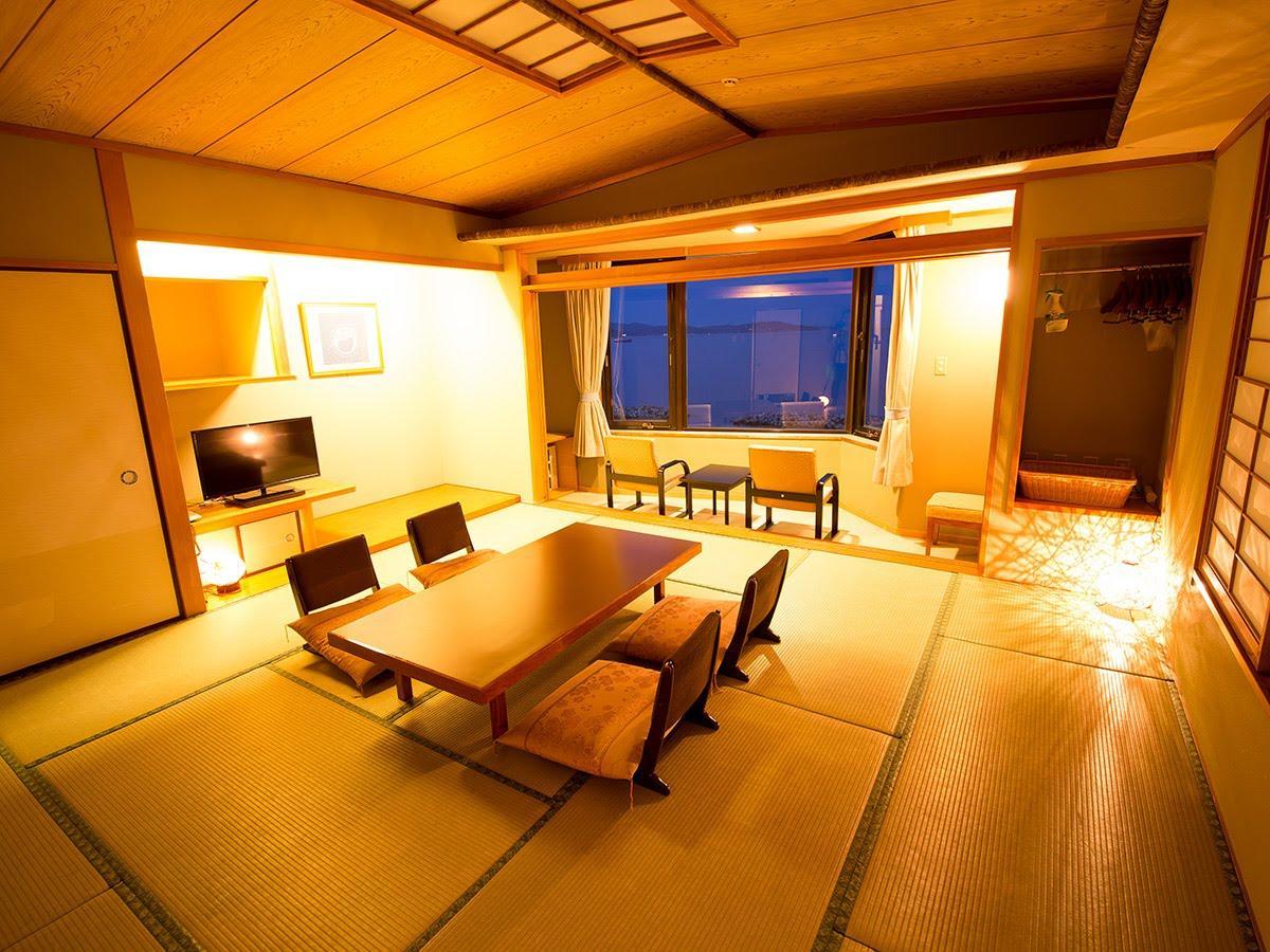 Naruto Grand Hotel Kaigetsu Exterior foto
